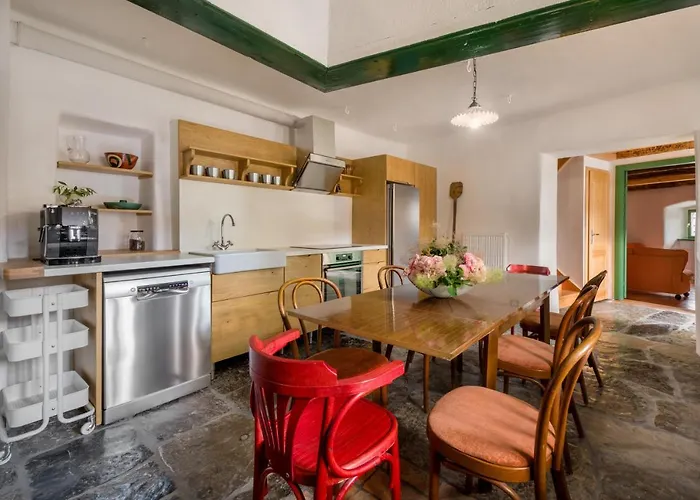 Villa Karst Heritage Retreat *